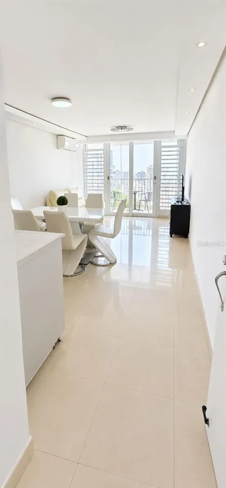 Exterior de Residencia en alquiler mostrado por Realtor.com