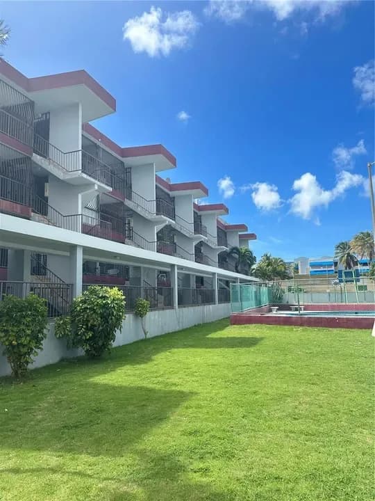 Exterior de Residencia vendida en Playa Azul IV mostrado por Realtor.com