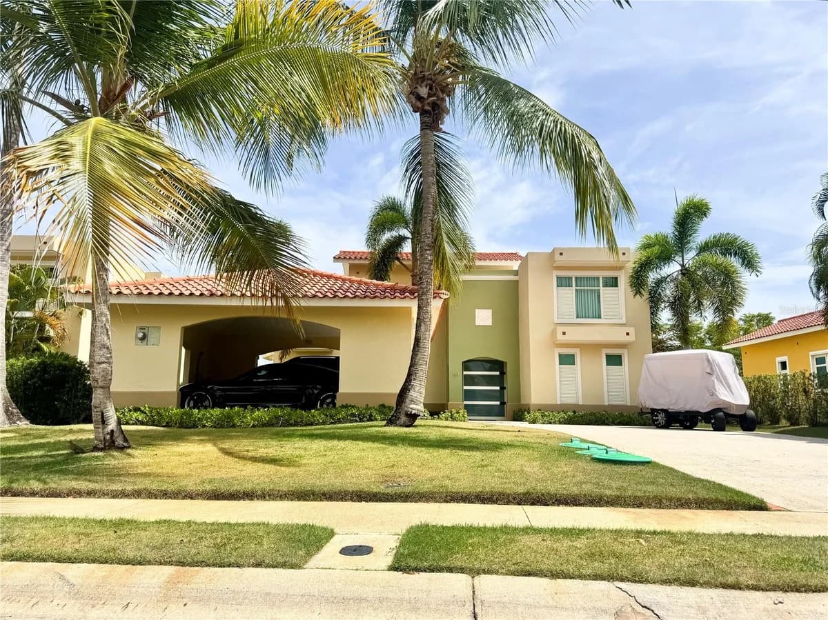Exterior of 154 Wood Lane shown by MF Realty · Stellar MLS PR9123972