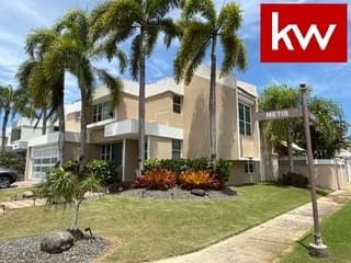 Exterior de Residencia en Paseo del Sol mostrado por Clasificados PR