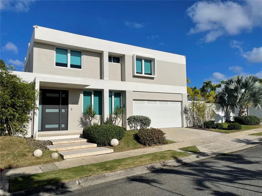 Exterior of M-7 residence shown by Findit