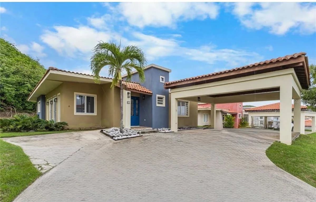 Exterior of B-31 Sunset, Sunrise shown by Casillas Realty · Stellar MLS