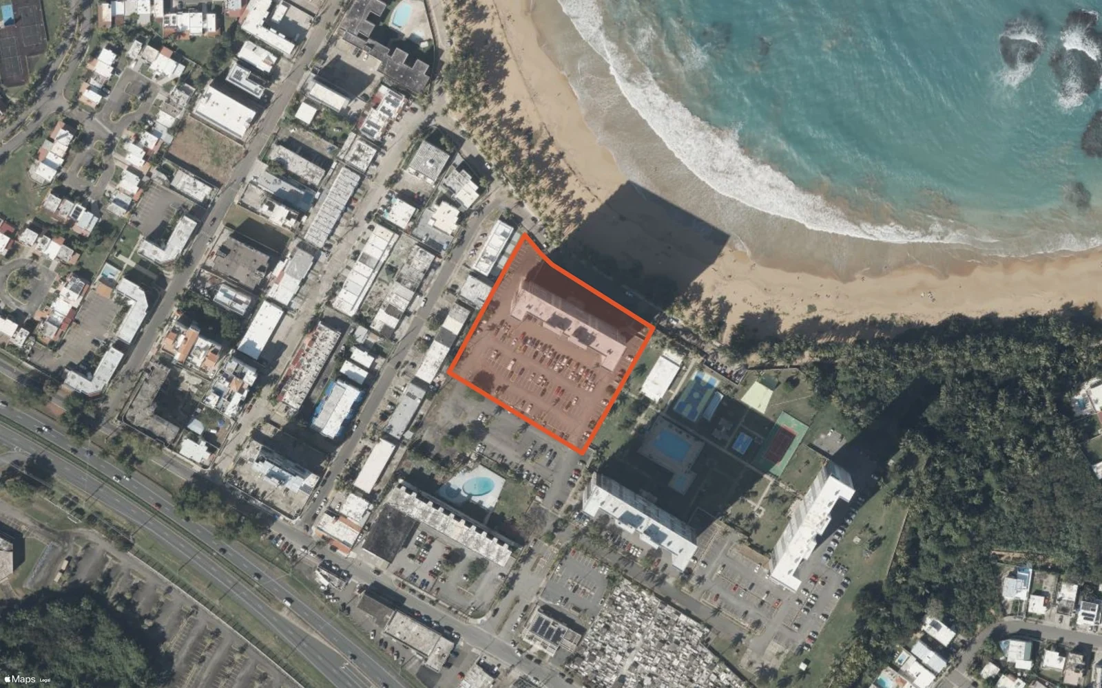 Vista aérea del contorno oficial del edificio Condominio Playa Azul I