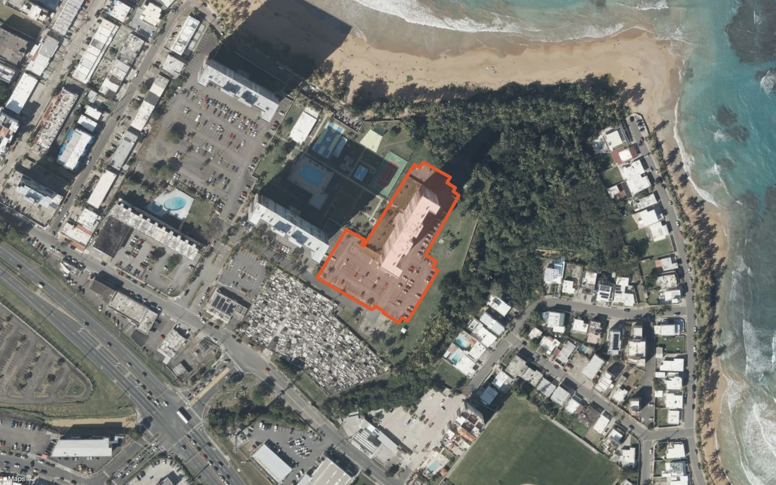 Vista aérea del contorno oficial del edificio Condominio Playa Azul III