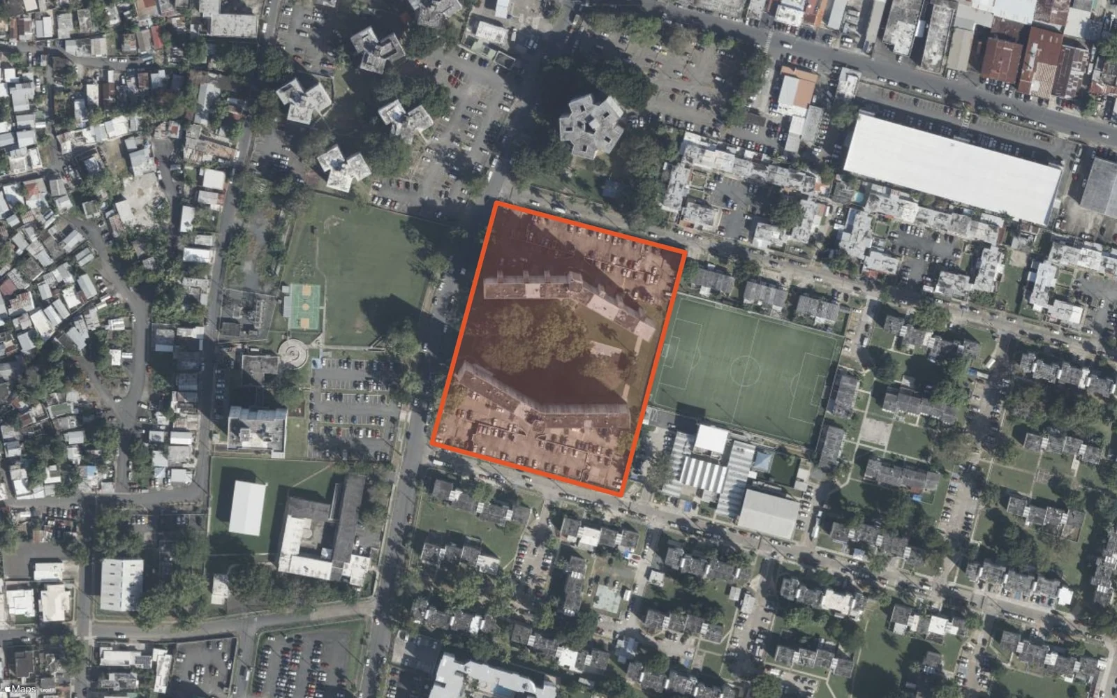 Aerial view of the official Condominio Quintana building outline