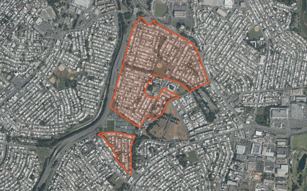 Aerial report boundary and neighborhood statistics for Alturas de Flamboyán in Bayamón, Puerto Rico