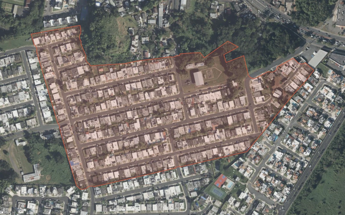Aerial report boundary and neighborhood statistics for La Altagracia in Toa Baja, Puerto Rico