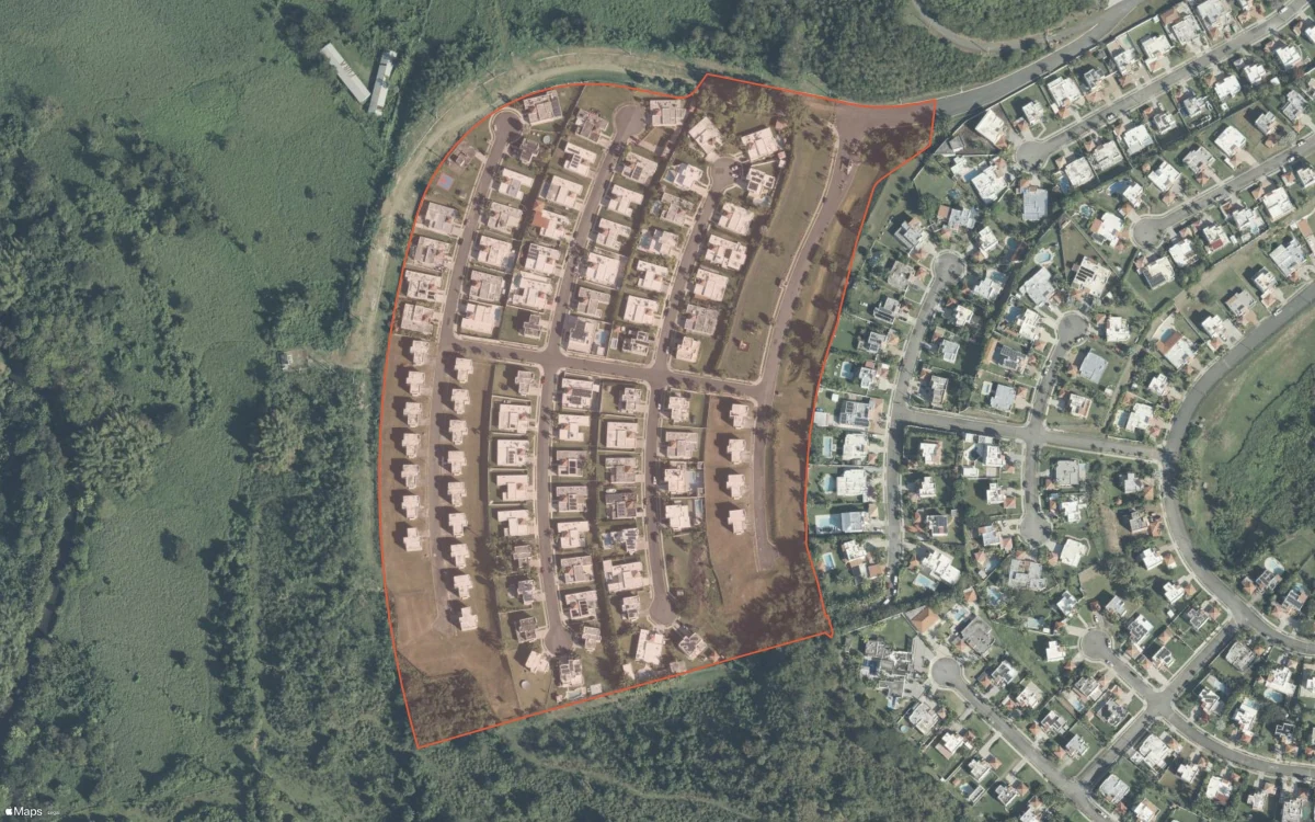Aerial report boundary and neighborhood statistics for Paisajes del Río in Luquillo, Puerto Rico